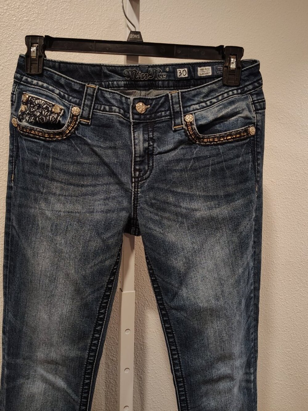 Miss Me Jeans Size 30 Mid-Rise Slim Boot Short Inseam 32 Thick Stitch Stretch - Picture 8 of 11